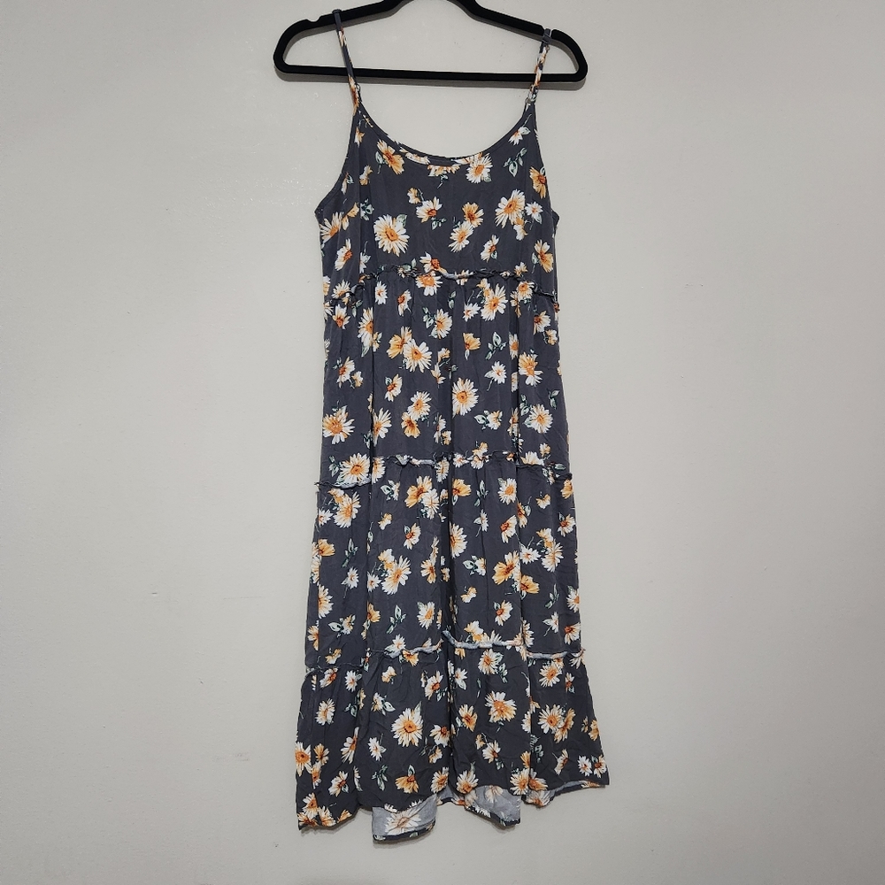 Maurices gray sunflower maxi tiered dress medium boho floral cottagecore